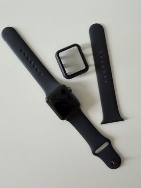 Apple Watch Series 3 | 38mm | Space Gray + Black